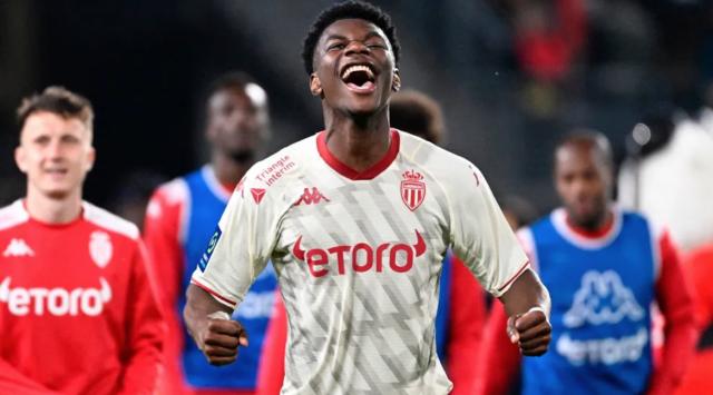 开云网站-【人物】法甲拦截王赴皇马 楚阿梅尼沿着初心再追梦