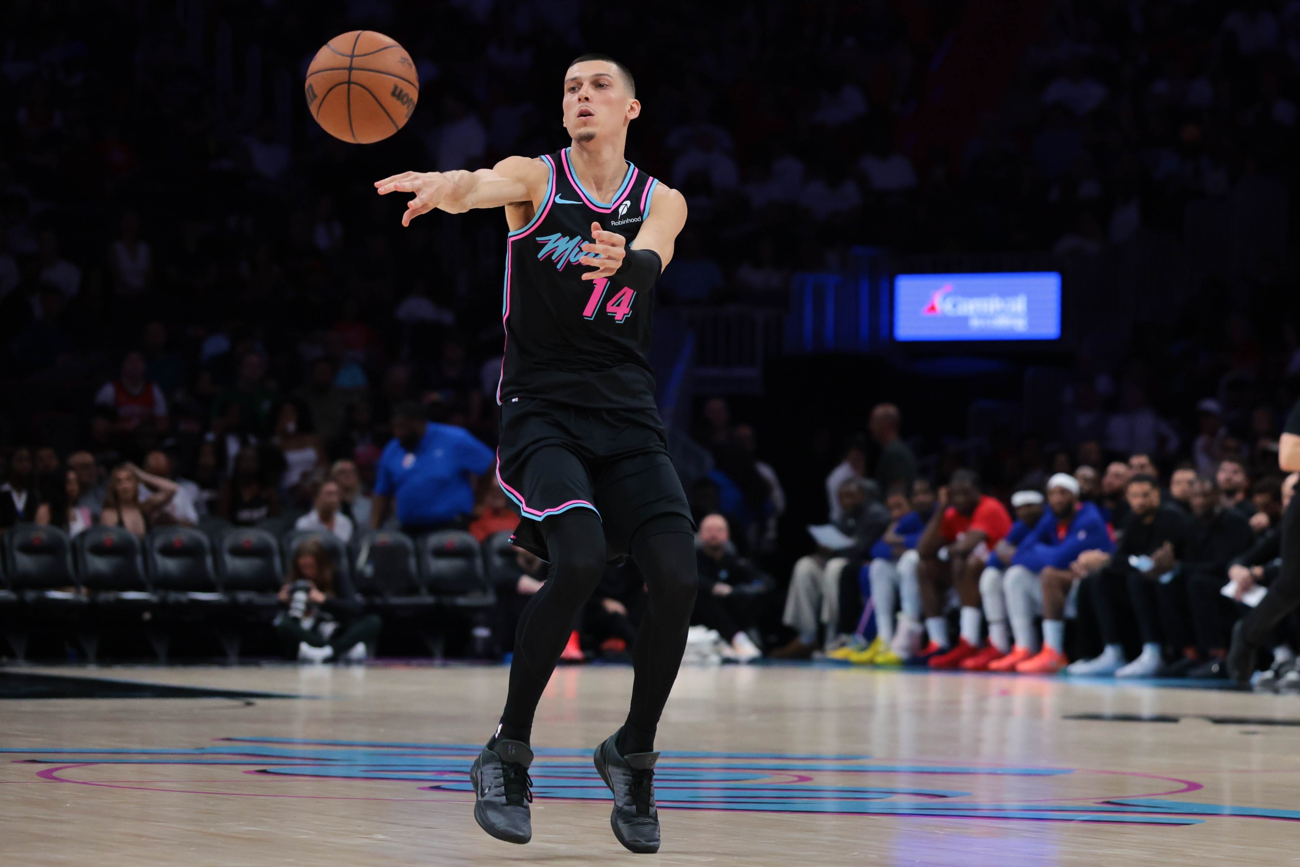 glow-kaiyun.com-热火迎战奇才 希罗&amp;韦尔&amp;维金斯&amp;鲍威尔缺席比赛