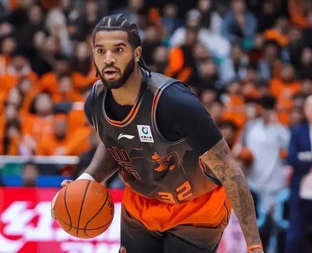 开云app下载-克里斯爆砍42分为邱彪遮羞，山东男篮战胜青岛赢下齐鲁德比