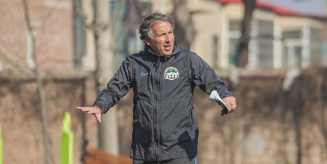 开云app下载-河南队再创中小球队新玩法：三方股权 双城双主场