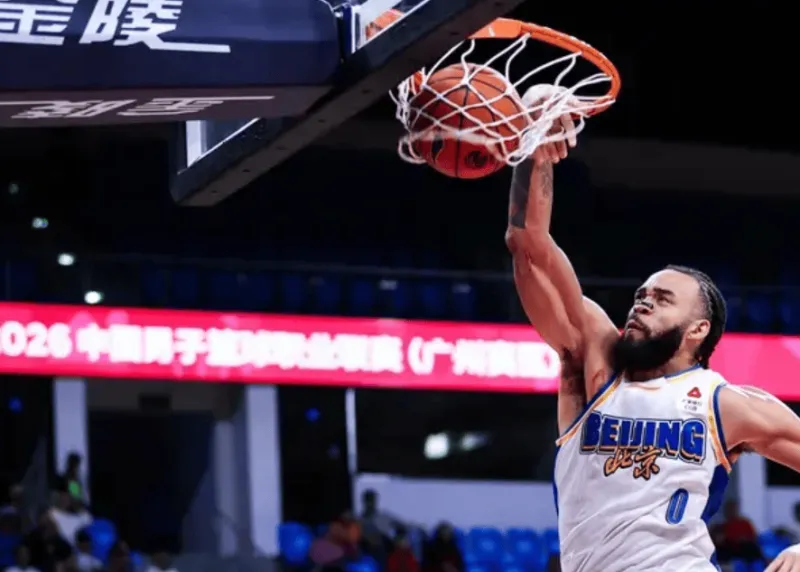 glow-kaiyun.com-麦基出战12分钟，投篮9中4得到8分9篮板1助攻2盖帽